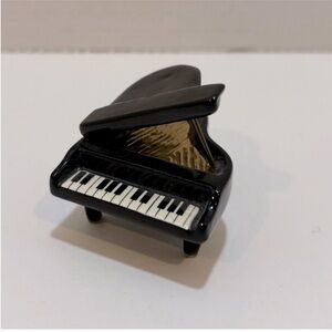 Hagen Renaker Vintage 1970’s Porcelain Baby Grand Piano Black Figurine MCM Decor